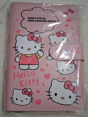 Hello Kitty A6 (6 Ring) Binder With Magnetic Closure